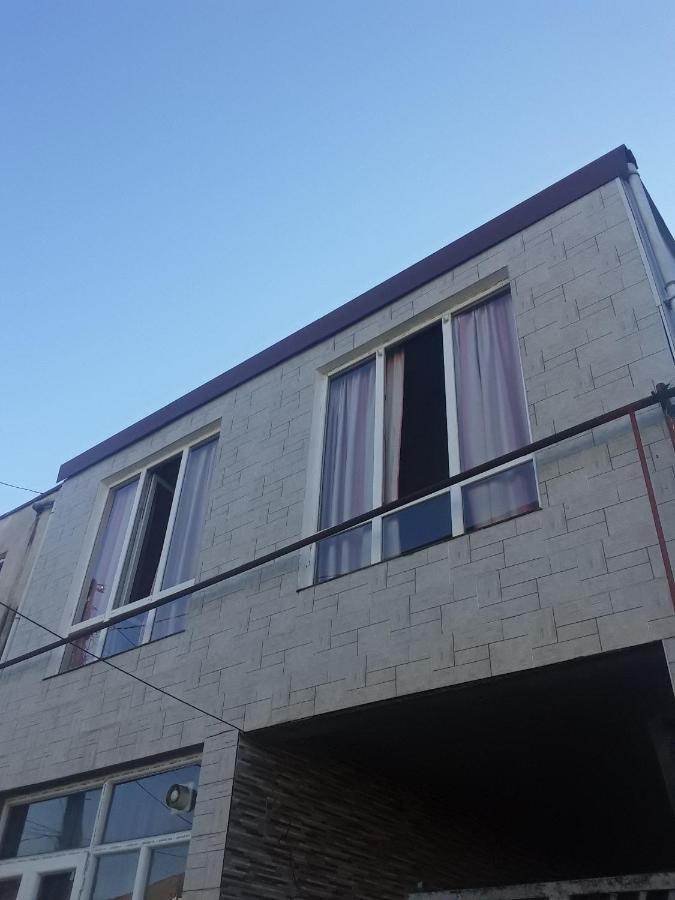 Guesthouse Qeti バトゥーミ エクステリア 写真