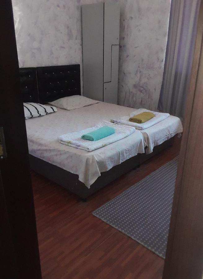 Guesthouse Qeti バトゥーミ エクステリア 写真